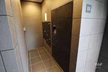 宅配ボックスと共用ポスト