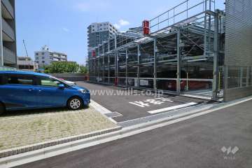 駐車場出入り口