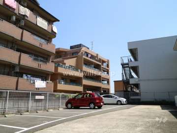三旺マンション第2社台の外観（南西側から）