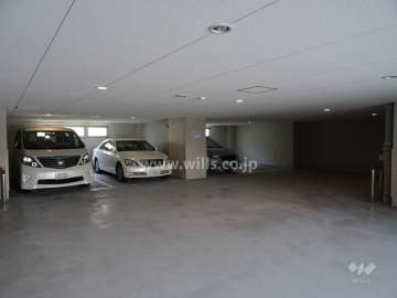 敷地内駐車場（屋内平面式）