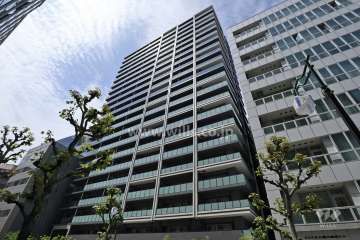 プラウドタワー名古屋丸の内の外観（南東側から）