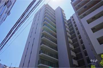 グランアッシュ江坂の外観（北東側から）