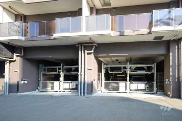 敷地内駐車場（屋内機械式）