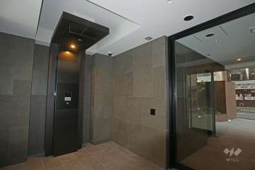 エントランスはオートロック付きです。