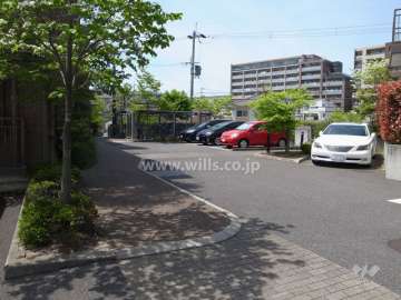 敷地内駐車場（屋外平面式）