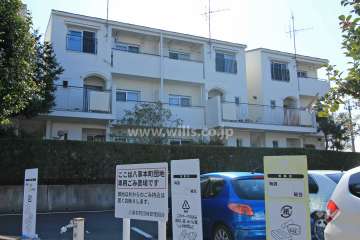 八事本町団地９号棟の外観（北側から）