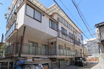 サンハイツ六甲の外観（東側から）
