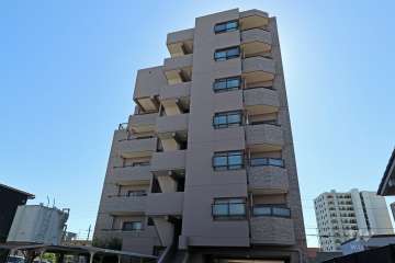 シャトー旭の外観（北側から）