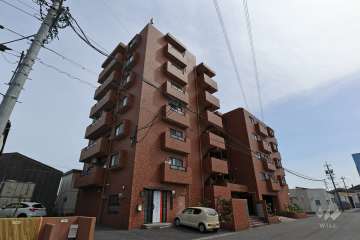 マンションの外観（北側から）