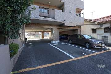 敷地内駐車場（屋外平面式）