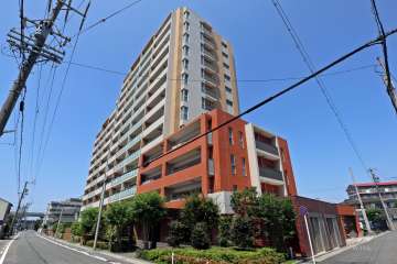パークホームズ勝川プレミアマークの外観（南東側から）