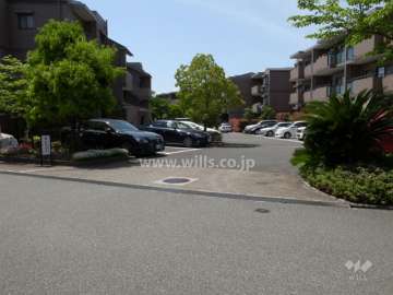 駐車場出入り口