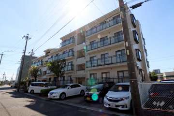 マンションの外観（北西側から）