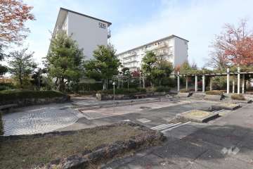 敷地内にある広場