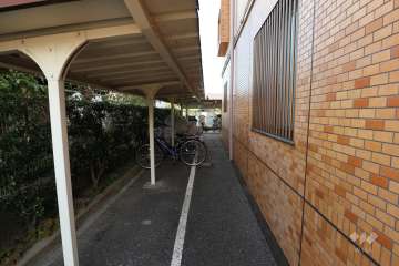 駐輪場（屋根付き）