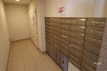 宅配ボックスと共用ポスト