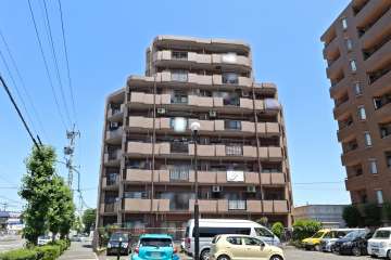 ラキャッスル春日井2の外観（南側から）