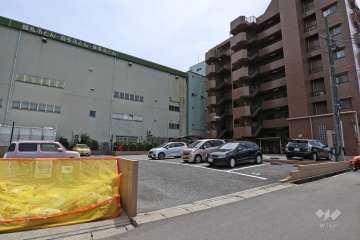 敷地内駐車場（屋外平面式）