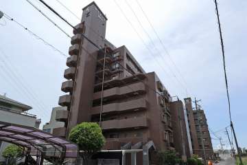 ダイナース御幸弐番館の外観（北西側から）