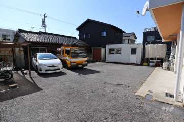 敷地内駐車場（屋外平面式）