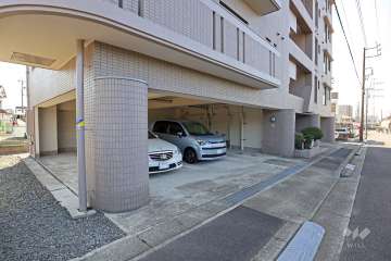 敷地内駐車場（屋内平面式）