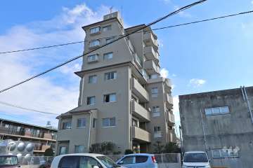 ベルピア2の外観（南西側から）