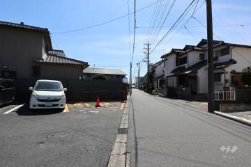 敷地西側前面道路