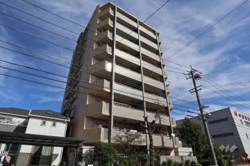 キャッスルハイツ春日井出川町の外観（南西側から）