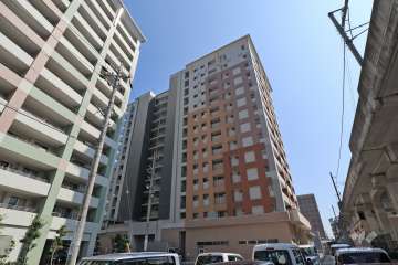 ライオンズステーションプラザ勝川弐番館の外観(南西側から）