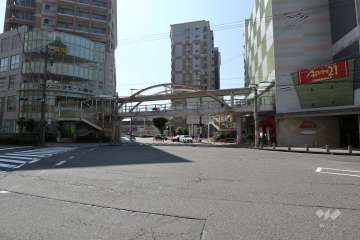 敷地南西側の前面道路
