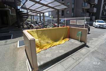 ゴミ置き場