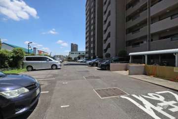 敷地内駐車場（屋外平面式）