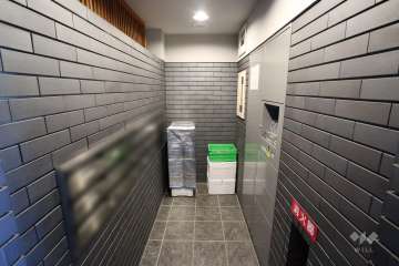 共用ポストと宅配ボックス