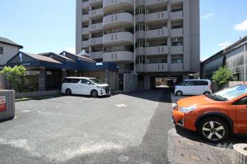 敷地内駐車場（屋外平面式）