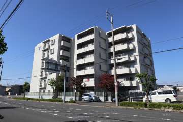 バンベール神領南の外観(東側から）