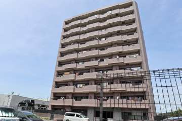 宝マンション味美第2の外観（南側から）