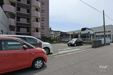 敷地内駐車場（屋外平面式）