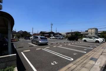 敷地内駐車場（屋外平面式）