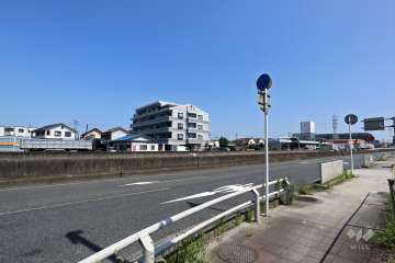 敷地東側前面道路は国道19号線です。