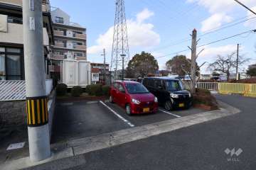 敷地内駐車場（屋外平面式）