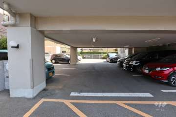 敷地内駐車場（屋内平面式・屋外平面式）