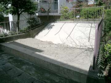 敷地内には公園が点在しています