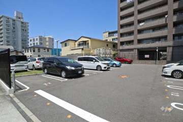 敷地内駐車場（屋外平面式）