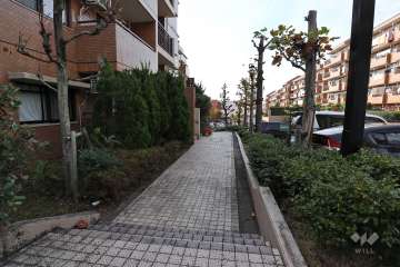 1号棟北側の通路