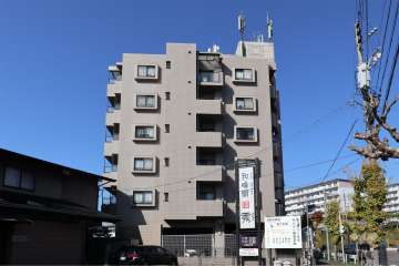 グローリアス春日井中央台の外観（南東側から）