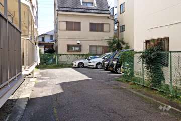 敷地内駐車場南側（屋外平面式）