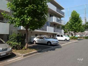 敷地内駐車場（屋外平面式）