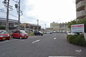 敷地内駐車場（屋外平面式）