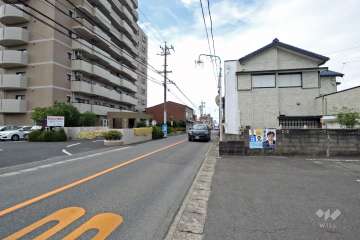 敷地西側前面道路