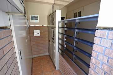 宅配ボックスと共用ポスト